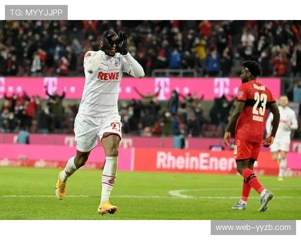 科隆球迷远征斯图加特,雨中全程助威展现忠诚支持